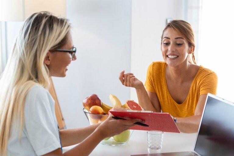 Paciente em consulta com nutricionista